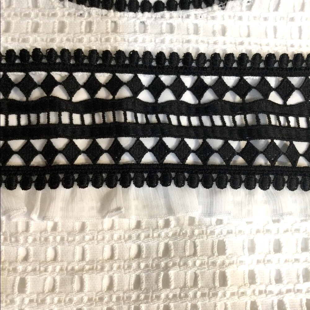 Ruffle Top - Picture 2 of 4